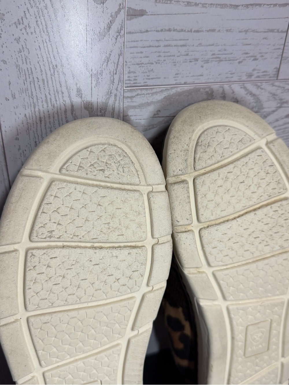 Ariat Leopard Print Slip-On Shoes Women’s US 8B Comfort Casual Sneakers - Picture 12 of 14